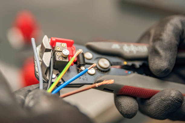 Best Electrical Contractors for Businesses  in Hillsboro, KS