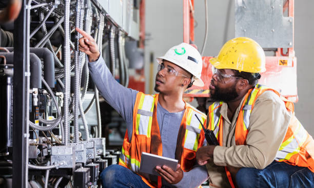 Best Electrical Installation Contractor  in Hillsboro, KS